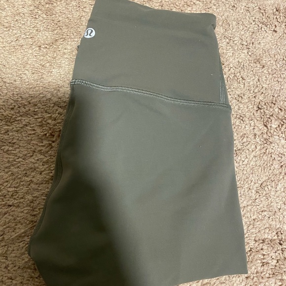 Lululemon Grey Sage Wunder Train 25” - Picture 1 of 3